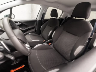 Peugeot 208 Peugeot 208 1.2 e-VTi Sport Automaat (NAVIGATIE, GETINT GLAS, LM VELGEN, SPORTSTOELEN, CRUISE, PARKEERSENSOREN, NIEUWE APK, NIEUWSTAAT) - afbeelding nr 13