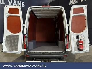 Mercedes-Benz Sprinter Mercedes-Benz Sprinter 316 CDI 164pk L2H1 Euro6 Airco | 2800kg Trekhaak | Camera | Apple Carplay | Cruisecontrol Android Auto, Parkeersensoren - afbeelding nr 3