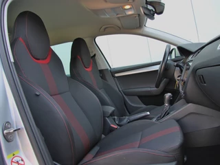 Škoda Octavia Škoda Octavia Combi 1.0 TSI 116pk DSG Style Sport | Kuipstoelen - afbeelding nr 12