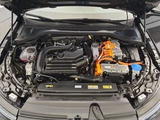 Volkswagen Passat Volkswagen Passat Variant 1.5 eHybrid 204pk DSG/AUT Business Wegklapbare trekhaak, Camera, ACC - afbeelding nr 30