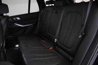 BMW X5 M-sport, Luchtvering, Adaptief,  Panoramadak, Apple Carplay - afbeelding nr 24