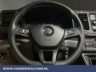 Volkswagen Crafter Volkswagen Crafter 2.0 TDI 140 pk L3H3 L2H2 Euro6 Airco | Camera | Cruisecontrol | Apple Carplay Android Auto, Chauffeursstoel, Parkeersensoren, Bijrijdersbank, 3000kg Trekvermogen, zilver - afbeelding nr 8