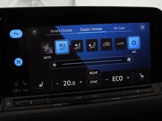 Volkswagen Golf Volkswagen Golf 1.4 TSI e-Hybrid Style | Stoel & stuurverwarming |  Massage | Adaptive cruise | Carplay | Memory | Navigatie | Sfeerverlichting - afbeelding nr 10