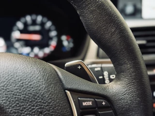 BMW 3 Serie BMW 3 Serie Touring 320i Edition M-Sport | Leder | NaviProf | CarPlay - afbeelding nr 25