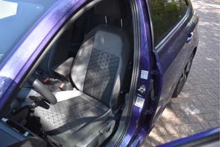 Volkswagen Polo | Nieuwstaat | Open dak | Virtual cockpit | Camera | Keyless | Carplay | Stoelverw | IQ Light - afbeelding nr 45