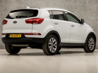 Kia Sportage Kia Sportage 1.6 GDI Luxury (PANORAMADAK, NAVIGATIE, CAMERA, LEDER, SPORTSTOELEN, XENON, GETINT GLAS, CLIMATE CONTROL, NIEUWSTAAT) - afbeelding nr 5
