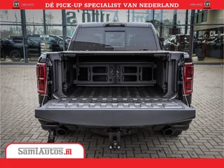 Dodge Ram 1500 Dodge Ram 1500 Limited Demo Night High Output 540HP 706Nm | Massage + Full Option | De Meest Luxe en Volle Pick-Up in zijn Klasse | Comfortabele Dubbele Cabine met Royale 5 Zitplaatsen | BPM vrij | Nu Leverbaar uit Voorraad | Voorraad Nr 2263 - V76JVF - afbeelding nr 63