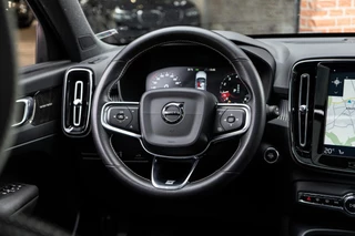 Volvo XC40 Volvo XC40 2.0 T4 R-Design Pano / Camera / ACC - afbeelding nr 12