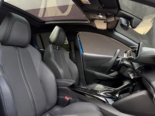 Peugeot 208 Peugeot 208 1.2 PureTech GT // Automaat // Panoramadak // - afbeelding nr 3