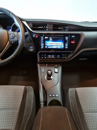 Toyota Auris Toyota Auris 1.8 Hybrid Volcano / Pano / Afn. Trekhaak - afbeelding nr 35
