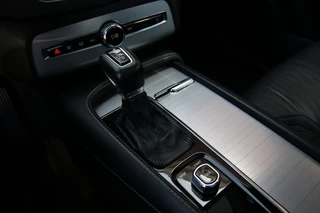 Volvo XC90 Volvo XC90 2.0 D5/AWD/PANO/Elktr Stoelen/Camera - afbeelding nr 16