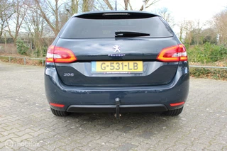 Peugeot 308 Peugeot 308 SW 1.2 PureTech Blue Lease Executive. Apple carplay/android auto, Navi full map, Pdc voor/achter, cruise control, Clima, Esp, Privacy glas achter, Cruise control, Line assistent. - afbeelding nr 4