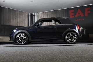 MINI Cooper Cabrio Mini Mini Cabrio 1.5 Cooper JCW Pakket / Aut / Navi / Cc / Leder / Digital Cockpit / Sfeerverlichting / Windscherm / Led / Pdc - afbeelding nr 13