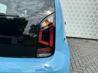 Volkswagen up! Volkswagen Up! 1.0 BMT high up! Pano Stoelverwarming Cruise - afbeelding nr 35