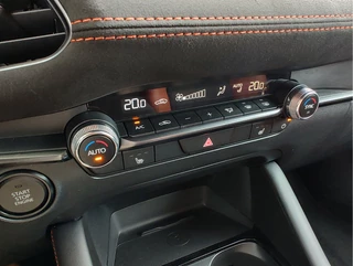 Mazda 3 Alcantara | Elek. stoelen | Keyless | Bose - afbeelding nr 16