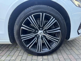 Volvo V60 Volvo V60 2.0 T6 Recharge AWD R-Design / Carplay - afbeelding nr 36