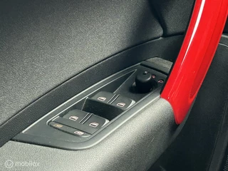 Audi A1 Sportback Audi A1 Sportback 1.2 TFSI S-Line Red Ribbon / S1 bumpers / 45.154 KM 1e eigenaar - afbeelding nr 35