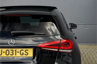 Mercedes-Benz A-Klasse Mercedes-Benz A-Klasse 250 Premium Plus AMG-Line Night Pano Burmester Ambiente - afbeelding nr 15