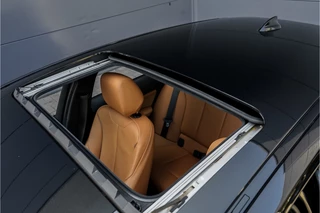 BMW 1 Serie BMW 1 Serie M140i Shadow Schuifdak H/K Stuurverw Camera CarPlay Leer - afbeelding nr 19
