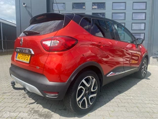 Renault Captur Renault Captur 0.9 TCe Helly Hansen / 5 deurs / 67DKM / NAP! - afbeelding nr 5
