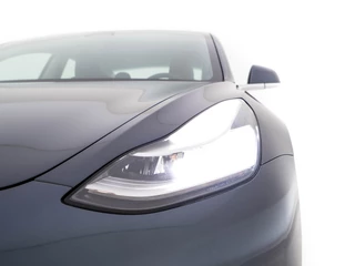 Tesla Model 3 Tesla Model 3 Standard RWD Plus 60 kWh [ 3-Fase ] (INCL-BTW) Aut. *PANO | AUTO-PILOT | FULL-LEATHER | KEYLESS | FULL-LED | MEMORY-PACK | SURROUND-VIEW | DAB | CARPLAY | DIGI-COCKPIT | LANE-ASSIST | COMFORT-SEATS | 18