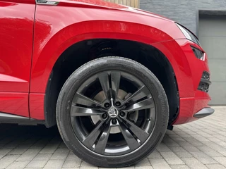 Škoda Karoq Skoda Karoq 1.5 TSI Sportline Automaat | Stoelverwarming | Apple CarPlay | LED verlichting | Trekhaak uitklapbaar | Adaptieve cruise control | Dode hoek detectie | Voorruitverwarming | Parkeersensoren voor en achter | Achteruitrijcamera - afbeelding nr 42