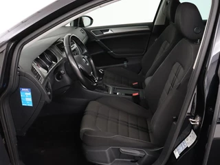 Volkswagen Golf Volkswagen Golf 1.0 TSI Busness Edition Connected | Camera |  Trekhaak | Sportstoelen | Navigatie | Climate control | Cruise control - afbeelding nr 4