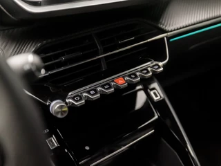 Peugeot 208 (VIRTUAL COCKPIT, 360 CAMERA, SFEERVERLICHTING, LEDER, SPORTSTOELEN, LED KOPLAMPEN, GETINT GLAS, KEYLESS, CRUISE, NIEUWE APK, NIEUWSTAAT) - afbeelding nr 10