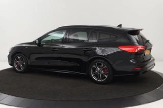Ford Focus Ford Focus 1.5 EcoBoost ST Line | Camera | Carplay |  Full LED | Keyless | Navigatie | Climate control | Sportstoelen | Cruise control - afbeelding nr 2