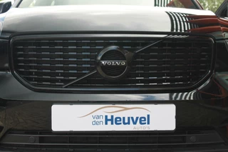 Volvo XC40 Volvo XC40 T4 Recharge R-Design | Stoelverwarming | Parkeercamera | BLIS | Pilot Assist | Electr. Stoelen | Glossy Black | Keyless - afbeelding nr 5