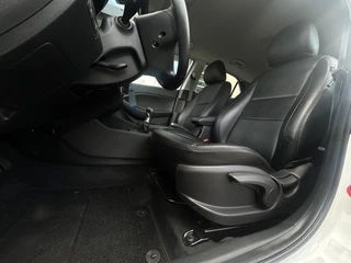 Hyundai i20 Hyundai i20 1.0 T-GDI Comfort | Navigatie | Leer - afbeelding nr 3
