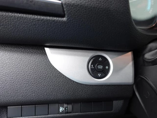 Opel Vivaro-e Opel Vivaro-e Combi L2H1 75 kWh e-Zafira 8 persoons  Navigatie Airco Dab  Camera 360  Cruise control  Dab  Lichtmetalen velgen Stoelverwarming - afbeelding nr 12
