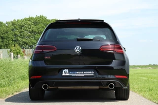 Volkswagen Golf Volkswagen Golf 7.5 GTI Performance / Vol Opties! / 245PK! / DSG / ACC / Pano / DynAudio / Virtual Cockpit / Navi / 19