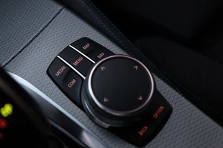 BMW 5 Serie BMW 5-serie Touring 540i xDrive M Sport / PANODAK / CAMERA / HUD / H&K / KEYLESS / 20'' - afbeelding nr 29