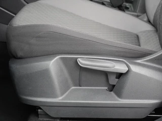 Volkswagen Tiguan - Navigatie - Climate control - Adaptieve Cruise control - 17 inch LM velgen - 1600 KG trekgewicht - 12 maanden garantie - afbeelding nr 24