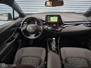 Toyota C-HR Toyota C-HR 2.0 Style Luxury 180pk. Full LED, JBL, Tr.haak - afbeelding nr 3