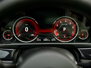 BMW 5 Serie BMW 5 Serie Touring 520i M-SPORT PANO|VIRTUAL|COMFORTSTOEL|HAAK - afbeelding nr 26
