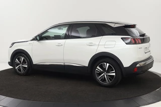 Peugeot 3008 Peugeot 3008 1.6 HYbrid 225 Allure | Stoelverwarming | Adaptive cruise | Camera | Carplay | Half leder | Navigatie | PDC | Sfeerverlichting | Full LED - afbeelding nr 2