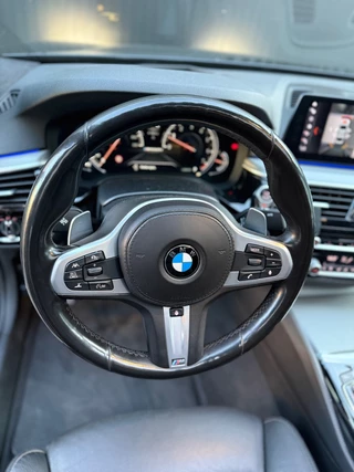 BMW 5 Serie BMW 5-serie M550i xDrive M-Pakket|Pano|Softclose|B&W|Alcantara|360|Leder - afbeelding nr 77