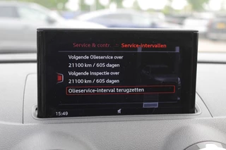 Audi A3 Audi A3 Sportback 1.4 e-tron PHEV Ambition Pro Line plus / Panoramadak / Half leder / 18'' / Keyless / Navigatie / Hill Hold / Sportstuur / Stoelverwarming / Cruise Control - afbeelding nr 24