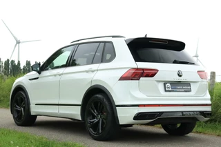 Volkswagen Tiguan Volkswagen Tiguan 1.5 TSI / 2x R-Line / Black Style / Virtual Cockpit / Camera / Matrix LED / Trekhaak / 19