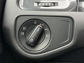Volkswagen Golf Volkswagen Golf 1.0 TSI Trendline 2e Eigenaar,Carplay,Navi,Clima,Cruise,Pdc V+A,Apk tot 03-2027 - afbeelding nr 27