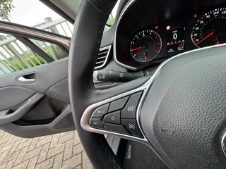 Renault Clio Renault Clio 1.0 TCe Zen NL AUTO / 4-SEIZOENENBANDEN / NAVI / CRUISE / PARKEERSENSOREN ACHTER / CARPLAY - afbeelding nr 17