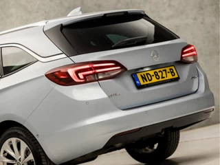 Opel Astra Opel Astra Sports Tourer 1.4 Innovation 150Pk Automaat (APPLE CARPLAY, GROOT NAVI, CLIMATE, CAMERA, LEDER, SPORTSTOELEN, ADAPTIVE CRUISE, PARKEERSENSOREN, LANE ASSIST, NIEUWE APK, NIEUWSTAAT) - afbeelding nr 11