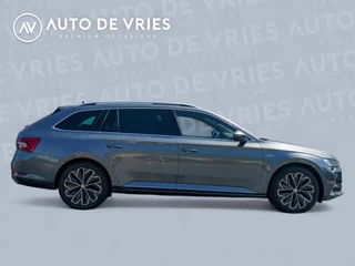Škoda Superb Skoda Superb Combi 1.4 TSI iV 218pk Laurin & Klement | Leder | Panoramadak | 360 Camera | Trekhaak - afbeelding nr 11
