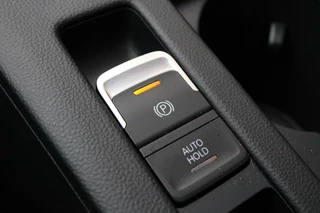 Volkswagen Passat Volkswagen Passat Variant 1.6TDI Highline Business R | Pano | Trekhaak - afbeelding nr 27