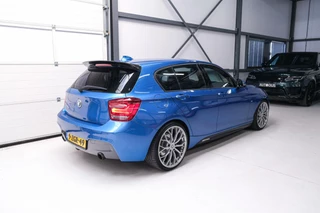 BMW 1 Serie BMW 1-serie 116i M Sport | Estoril blue | Alcantara | LED | M performance | unieke auto | NAP orig NL | Trekhaak | 19 inch | - afbeelding nr 42