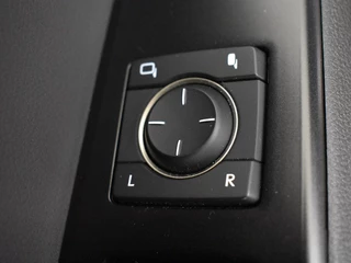 Lexus UX - afbeelding nr 21