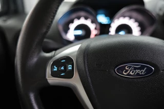 Ford Tourneo Courier Ford Tourneo Courier 1.0 Titanium PDC CLIMA CRUISE CAMERA STOELVW. '19 - afbeelding nr 13