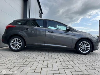 Ford Focus Ford Focus 1.5 TDCI ST-Line - afbeelding nr 4